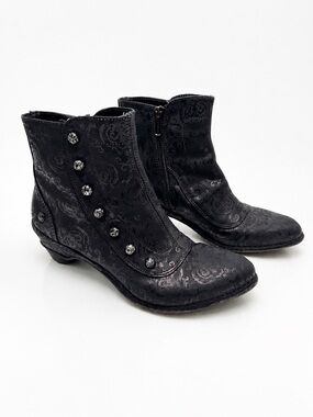 Neosens | Rococo Dark Academia Ankle Boots in Black